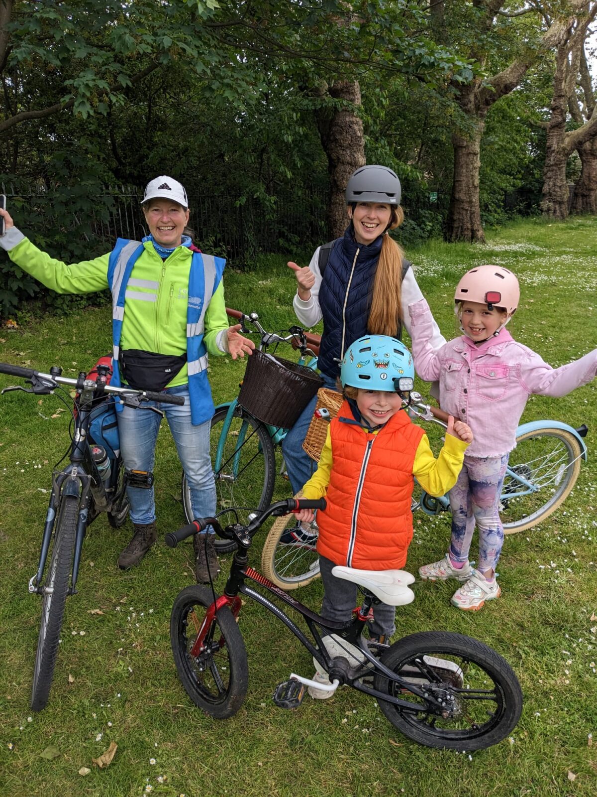 Tower Hamlets family enjoying Bikeworks cycle training